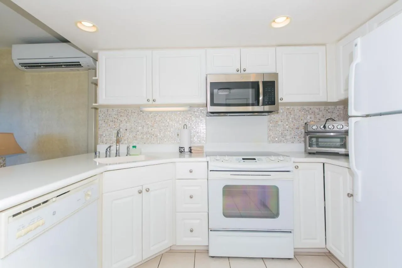 Ilikai Tower 1920 Lagoon View 1Br Honolulu